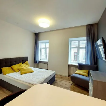 Сучасний Стиль І Комфорт В Центрі Львова Apartment Exterior photo